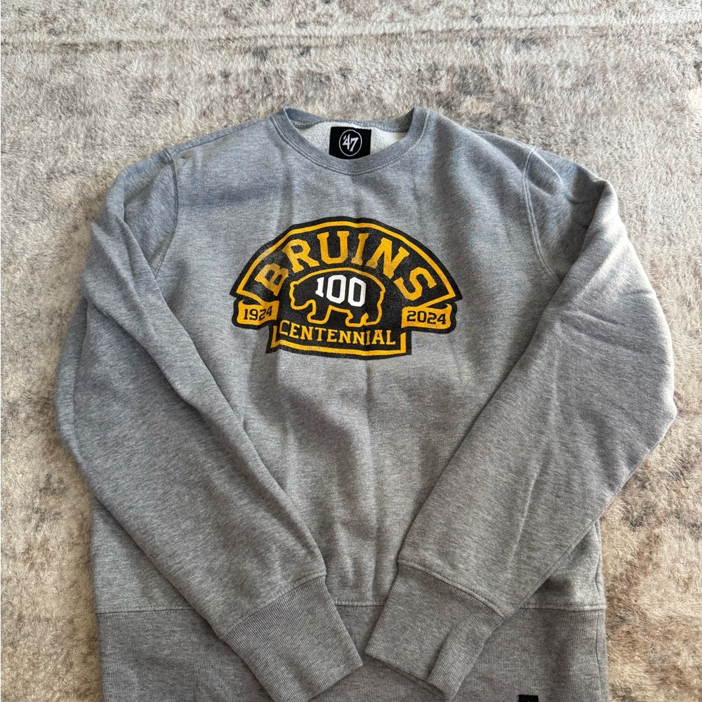 47 Gray Crewneck Sweater with Ribbed Cuffs
